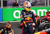 GP ARABIA SAUDITA, Sergio Perez (MEX) Red Bull Racing celebrates his pole position in qualifying parc ferme.
26.03.2022. Formula 1 World Championship, Rd 2, Saudi Arabian Grand Prix, Jeddah, Saudi Arabia, Qualifiche Day.
- www.xpbimages.com, EMail: requests@xpbimages.com © Copyright: Batchelor / XPB Images