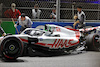 GP ARABIA SAUDITA, The damaged Haas VF-22 of Mick Schumacher (GER) Haas F1 Team is removed from the circuit after he crashed during qualifying.
26.03.2022. Formula 1 World Championship, Rd 2, Saudi Arabian Grand Prix, Jeddah, Saudi Arabia, Qualifiche Day.
- www.xpbimages.com, EMail: requests@xpbimages.com © Copyright: Bearne / XPB Images