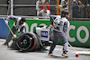 GP ARABIA SAUDITA, The damaged Haas VF-22 of Mick Schumacher (GER) Haas F1 Team is removed from the circuit after he crashed during qualifying.
26.03.2022. Formula 1 World Championship, Rd 2, Saudi Arabian Grand Prix, Jeddah, Saudi Arabia, Qualifiche Day.
- www.xpbimages.com, EMail: requests@xpbimages.com © Copyright: Bearne / XPB Images