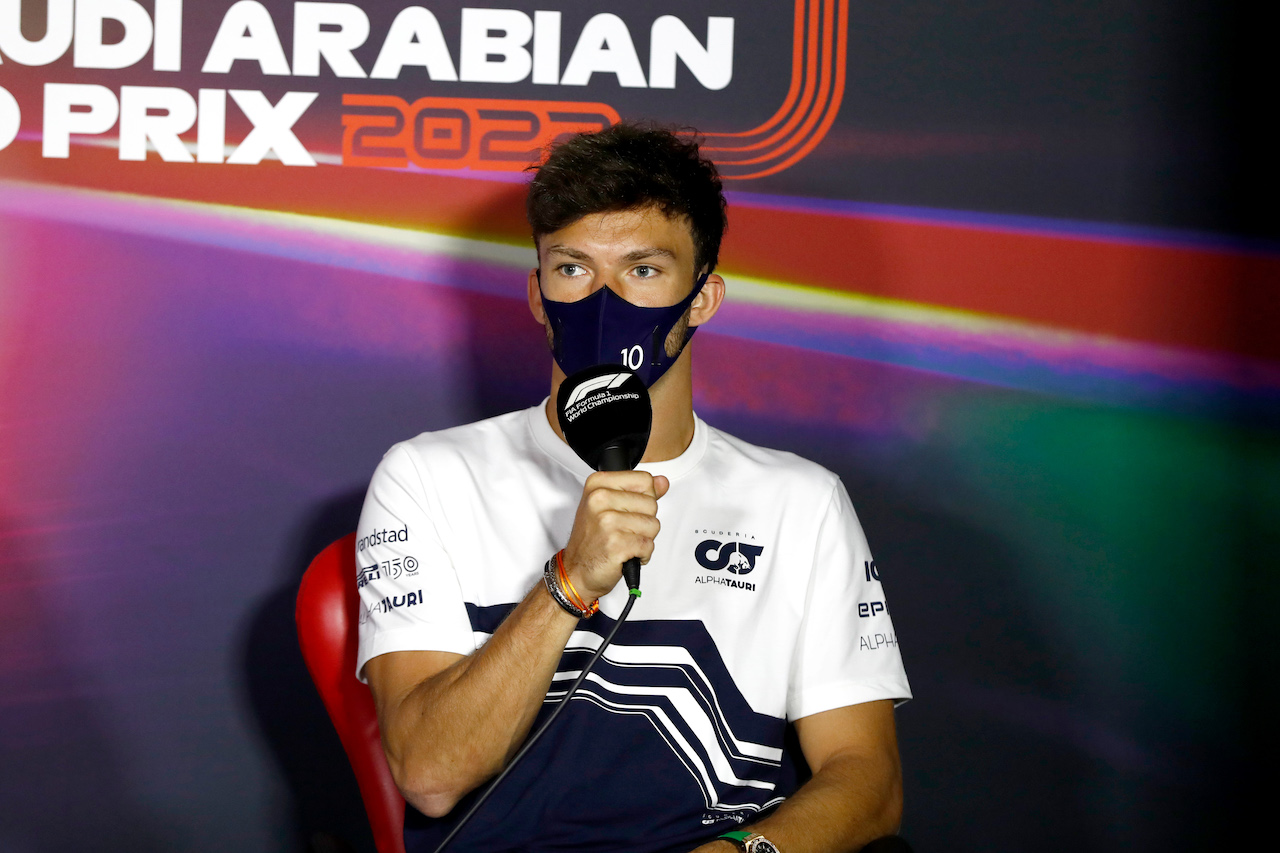GP ARABIA SAUDITA, Pierre Gasly (FRA) AlphaTauri in the FIA Press Conference.
25.03.2022 Formula 1 World Championship, Rd 2, Saudi Arabian Grand Prix, Jeddah, Saudi Arabia, Practice Day.
- www.xpbimages.com, EMail: requests@xpbimages.com © Copyright: XPB Images