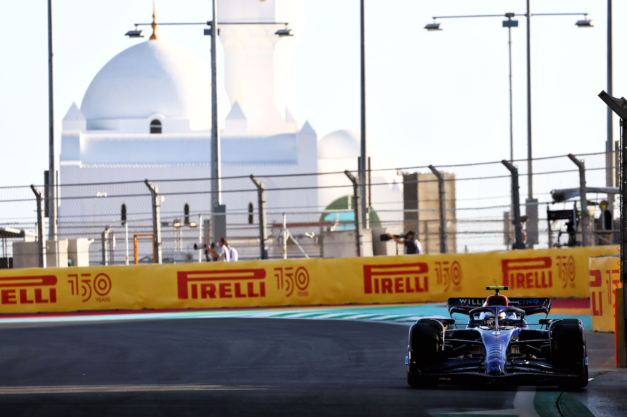 GP ARABIA SAUDITA, Nicholas Latifi (CDN) Williams Racing FW44.
25.03.2022 Formula 1 World Championship, Rd 2, Saudi Arabian Grand Prix, Jeddah, Saudi Arabia, Practice Day.
- www.xpbimages.com, EMail: requests@xpbimages.com © Copyright: Batchelor / XPB Images