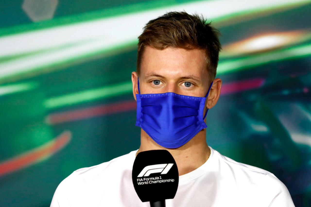 GP ARABIA SAUDITA, Mick Schumacher (GER) Haas F1 Team in the FIA Press Conference.
25.03.2022 Formula 1 World Championship, Rd 2, Saudi Arabian Grand Prix, Jeddah, Saudi Arabia, Practice Day.
- www.xpbimages.com, EMail: requests@xpbimages.com © Copyright: XPB Images