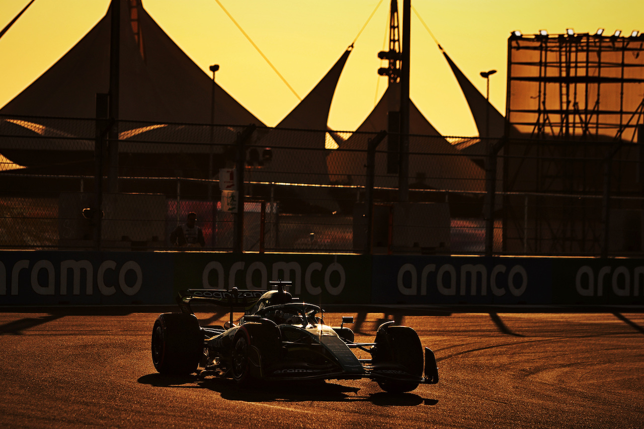 GP ARABIA SAUDITA, Lance Stroll (CDN) Aston Martin F1 Team AMR22.
25.03.2022 Formula 1 World Championship, Rd 2, Saudi Arabian Grand Prix, Jeddah, Saudi Arabia, Practice Day.
- www.xpbimages.com, EMail: requests@xpbimages.com © Copyright: Moy / XPB Images