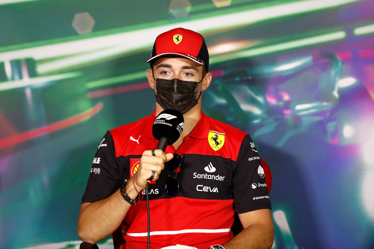 GP ARABIA SAUDITA, Charles Leclerc (MON) Ferrari in the FIA Press Conference.
25.03.2022 Formula 1 World Championship, Rd 2, Saudi Arabian Grand Prix, Jeddah, Saudi Arabia, Practice Day.
- www.xpbimages.com, EMail: requests@xpbimages.com © Copyright: XPB Images