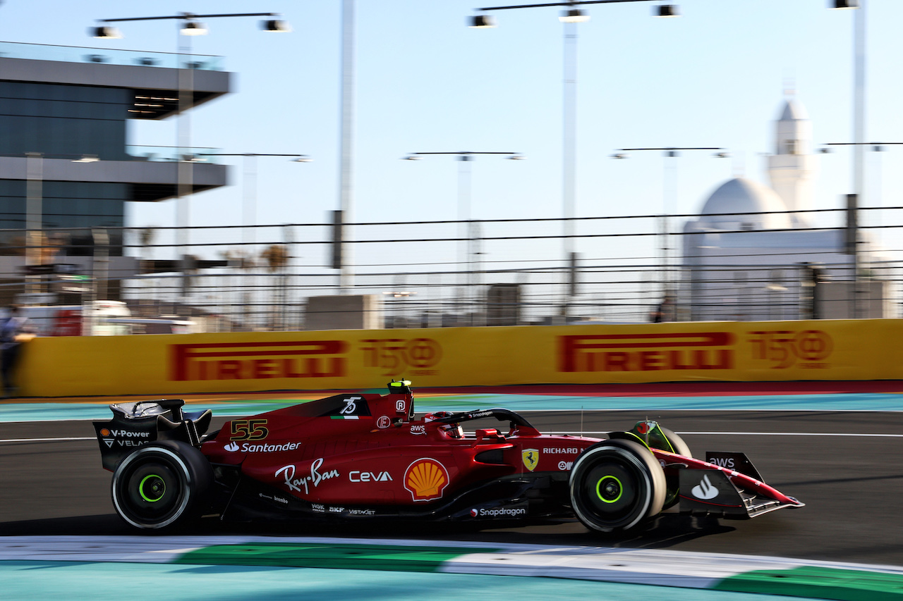 GP ARABIA SAUDITA, Carlos Sainz Jr (ESP) Ferrari F1-75.
25.03.2022 Formula 1 World Championship, Rd 2, Saudi Arabian Grand Prix, Jeddah, Saudi Arabia, Practice Day.
- www.xpbimages.com, EMail: requests@xpbimages.com © Copyright: Batchelor / XPB Images
