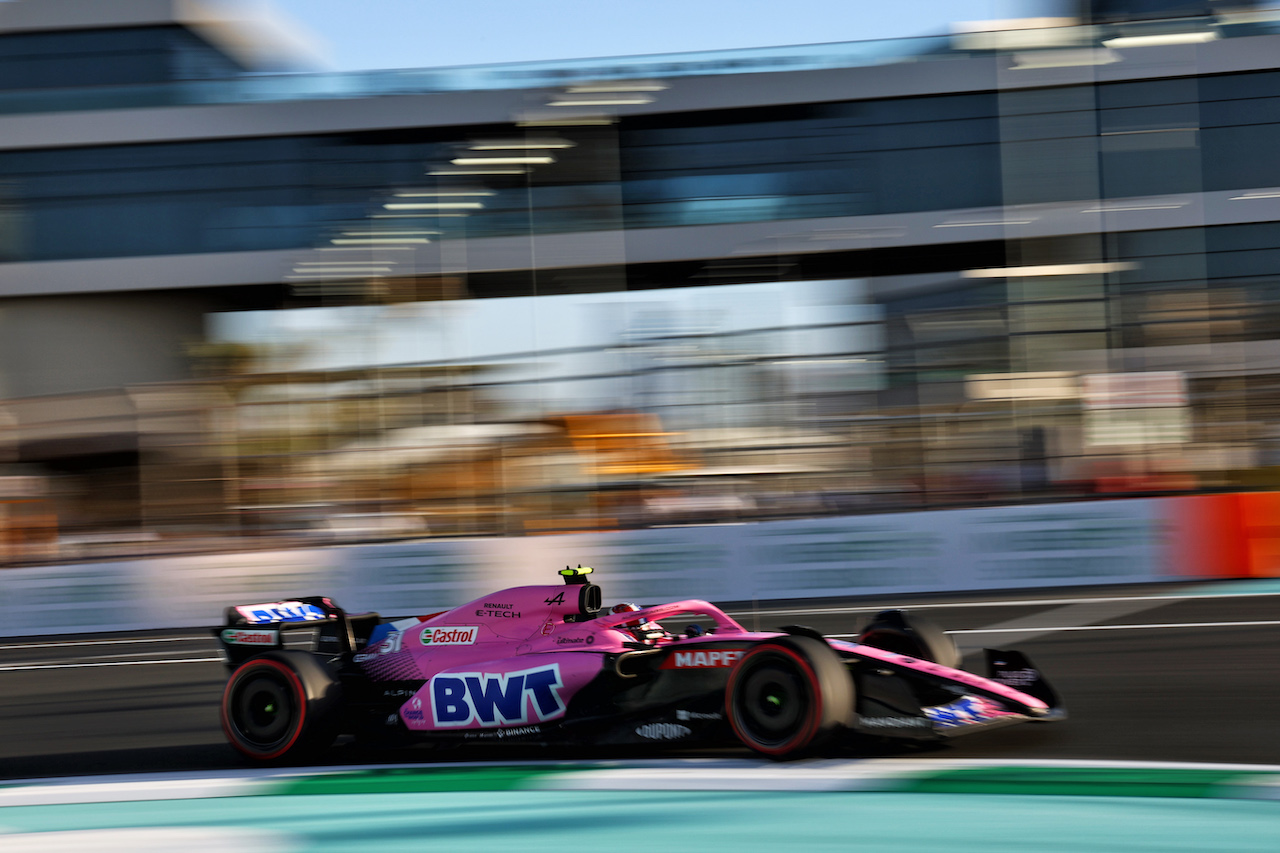 GP ARABIA SAUDITA, Esteban Ocon (FRA) Alpine F1 Team A522.
25.03.2022 Formula 1 World Championship, Rd 2, Saudi Arabian Grand Prix, Jeddah, Saudi Arabia, Practice Day.
- www.xpbimages.com, EMail: requests@xpbimages.com © Copyright: Batchelor / XPB Images
