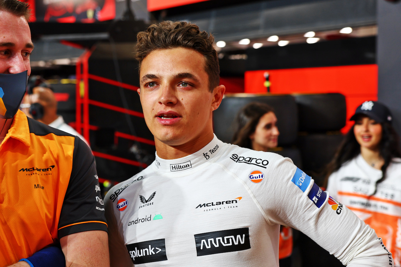 GP ARABIA SAUDITA, Lando Norris (GBR) McLaren.
25.03.2022 Formula 1 World Championship, Rd 2, Saudi Arabian Grand Prix, Jeddah, Saudi Arabia, Practice Day.
- www.xpbimages.com, EMail: requests@xpbimages.com © Copyright: Batchelor / XPB Images