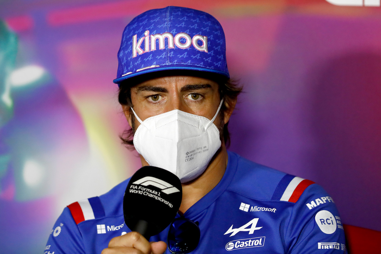 GP ARABIA SAUDITA, Fernando Alonso (ESP) Alpine F1 Team in the FIA Press Conference.
25.03.2022 Formula 1 World Championship, Rd 2, Saudi Arabian Grand Prix, Jeddah, Saudi Arabia, Practice Day.
- www.xpbimages.com, EMail: requests@xpbimages.com © Copyright: XPB Images