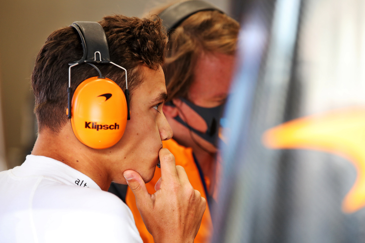 GP ARABIA SAUDITA, Lando Norris (GBR) McLaren.
25.03.2022 Formula 1 World Championship, Rd 2, Saudi Arabian Grand Prix, Jeddah, Saudi Arabia, Practice Day.
 - www.xpbimages.com, EMail: requests@xpbimages.com © Copyright: Coates / XPB Images