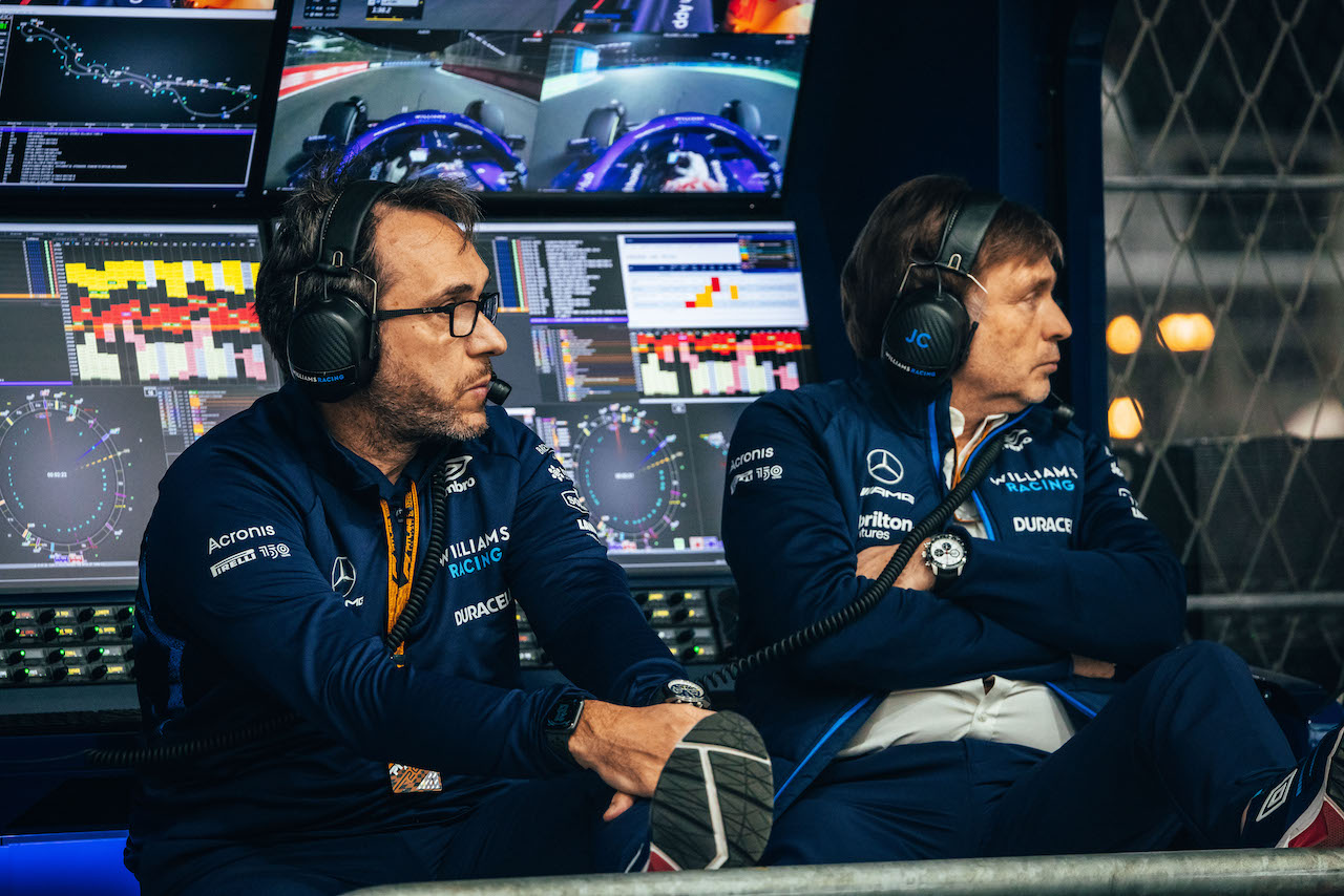 GP ARABIA SAUDITA, (L to R): Sven Smeets (GER) Williams Racing Sporting Director with Jost Capito (GER) Williams Racing Chief Executive Officer.
25.03.2022 Formula 1 World Championship, Rd 2, Saudi Arabian Grand Prix, Jeddah, Saudi Arabia, Practice Day.
- www.xpbimages.com, EMail: requests@xpbimages.com © Copyright: Bearne / XPB Images