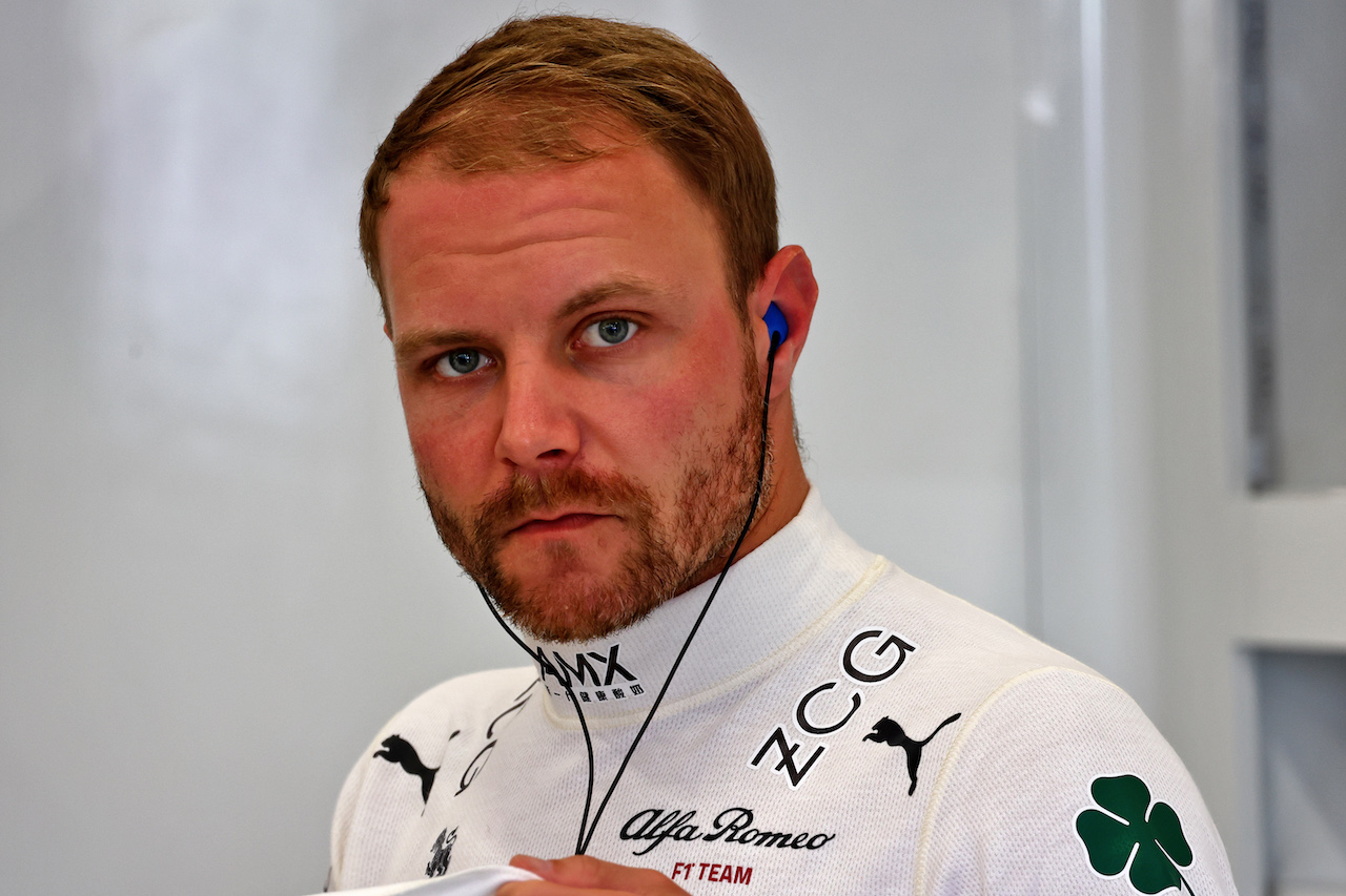 GP ARABIA SAUDITA, Valtteri Bottas (FIN) Alfa Romeo F1 Team.
25.03.2022 Formula 1 World Championship, Rd 2, Saudi Arabian Grand Prix, Jeddah, Saudi Arabia, Practice Day.
- www.xpbimages.com, EMail: requests@xpbimages.com © Copyright: Batchelor / XPB Images