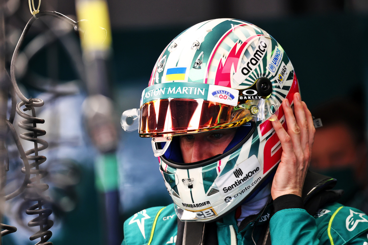 GP ARABIA SAUDITA, Nico Hulkenberg (GER) Aston Martin F1 Team Reserve Driver.
25.03.2022 Formula 1 World Championship, Rd 2, Saudi Arabian Grand Prix, Jeddah, Saudi Arabia, Practice Day.
- www.xpbimages.com, EMail: requests@xpbimages.com © Copyright: Batchelor / XPB Images
