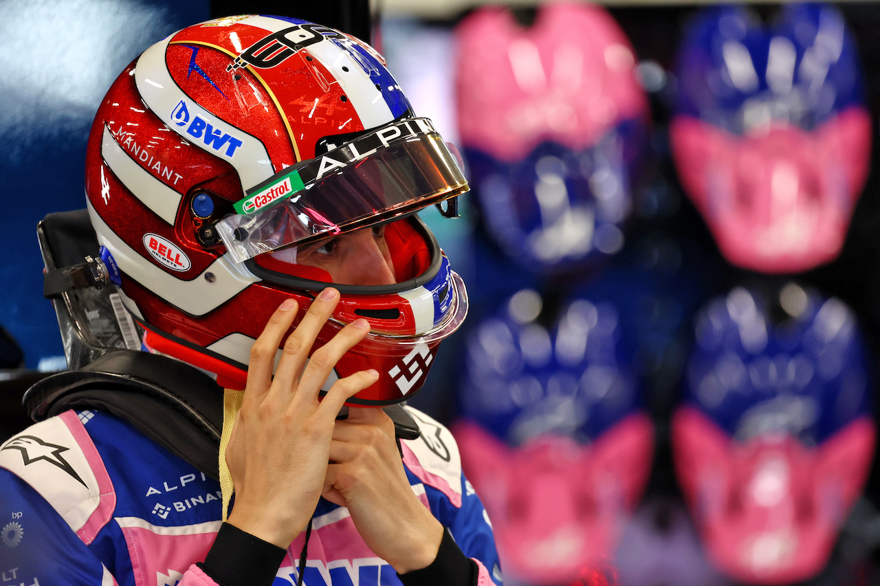 GP ARABIA SAUDITA, Esteban Ocon (FRA) Alpine F1 Team.
25.03.2022 Formula 1 World Championship, Rd 2, Saudi Arabian Grand Prix, Jeddah, Saudi Arabia, Practice Day.
- www.xpbimages.com, EMail: requests@xpbimages.com © Copyright: Batchelor / XPB Images