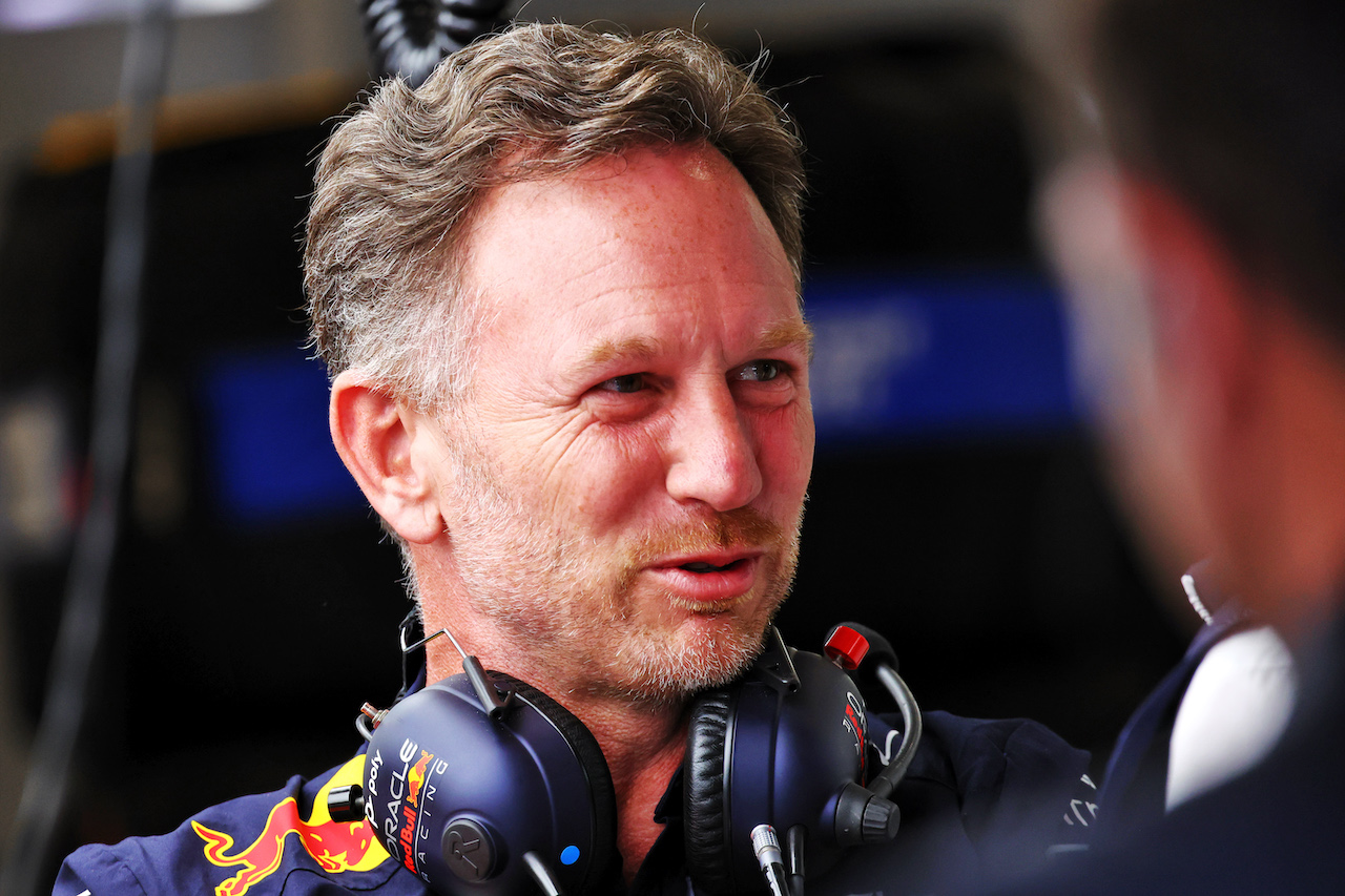 GP ARABIA SAUDITA, Christian Horner (GBR) Red Bull Racing Team Principal.
25.03.2022 Formula 1 World Championship, Rd 2, Saudi Arabian Grand Prix, Jeddah, Saudi Arabia, Practice Day.
- www.xpbimages.com, EMail: requests@xpbimages.com © Copyright: Batchelor / XPB Images