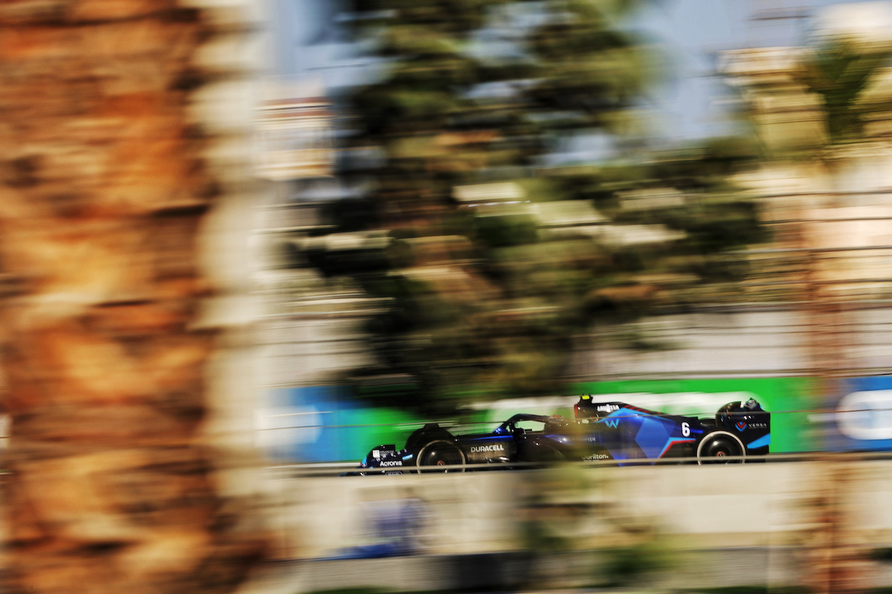 GP ARABIA SAUDITA, Nicholas Latifi (CDN) Williams Racing FW44.
25.03.2022 Formula 1 World Championship, Rd 2, Saudi Arabian Grand Prix, Jeddah, Saudi Arabia, Practice Day.
- www.xpbimages.com, EMail: requests@xpbimages.com © Copyright: Bearne / XPB Images