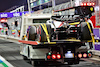 GP ARABIA SAUDITA, The Haas VF-22 of Kevin Magnussen (DEN) Haas F1 Team is recovered back to the pits on the back of a truck.
25.03.2022 Formula 1 World Championship, Rd 2, Saudi Arabian Grand Prix, Jeddah, Saudi Arabia, Practice Day.
- www.xpbimages.com, EMail: requests@xpbimages.com © Copyright: Batchelor / XPB Images