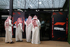 GP ARABIA SAUDITA, Saudi Arabian delegation at a meeting following a missile strike on an Aramco oil facility near to the circuit.
25.03.2022 Formula 1 World Championship, Rd 2, Saudi Arabian Grand Prix, Jeddah, Saudi Arabia, Practice Day.
- www.xpbimages.com, EMail: requests@xpbimages.com © Copyright: Moy / XPB Images