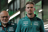 GP ARABIA SAUDITA, Nico Hulkenberg (GER) Aston Martin F1 Team Reserve Driver e Matt Bishop (GBR) Aston Martin F1 Team Chief Communications Officer.
25.03.2022 Formula 1 World Championship, Rd 2, Saudi Arabian Grand Prix, Jeddah, Saudi Arabia, Practice Day.
- www.xpbimages.com, EMail: requests@xpbimages.com © Copyright: Bearne / XPB Images