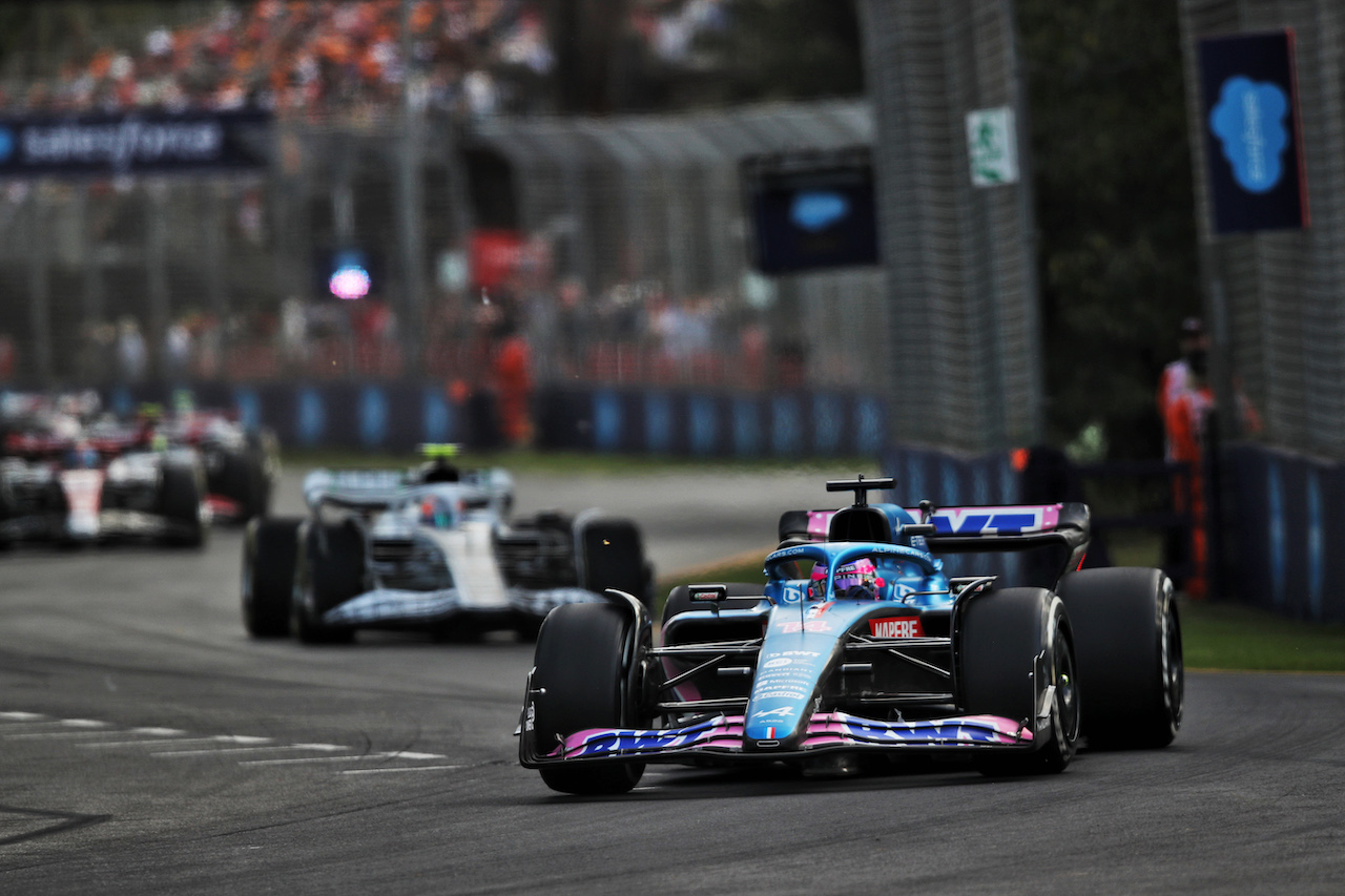 GP AUSTRALIA, Fernando Alonso (ESP) Alpine F1 Team A522.
10.04.2022. Formula 1 World Championship, Rd 3, Australian Grand Prix, Albert Park, Melbourne, Australia, Gara Day.
 - www.xpbimages.com, EMail: requests@xpbimages.com © Copyright: Coates / XPB Images