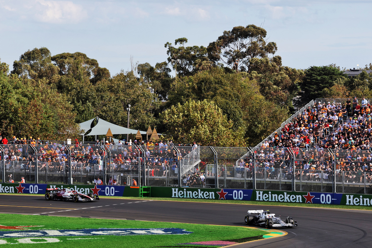 GP AUSTRALIA, Yuki Tsunoda (JPN) AlphaTauri AT03.
10.04.2022. Formula 1 World Championship, Rd 3, Australian Grand Prix, Albert Park, Melbourne, Australia, Gara Day.
- www.xpbimages.com, EMail: requests@xpbimages.com © Copyright: Bearne / XPB Images