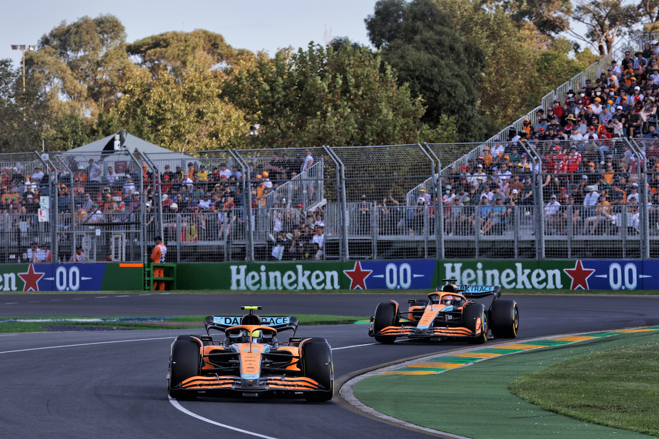 GP AUSTRALIA, Lando Norris (GBR) McLaren MCL36.
10.04.2022. Formula 1 World Championship, Rd 3, Australian Grand Prix, Albert Park, Melbourne, Australia, Gara Day.
- www.xpbimages.com, EMail: requests@xpbimages.com © Copyright: Bearne / XPB Images