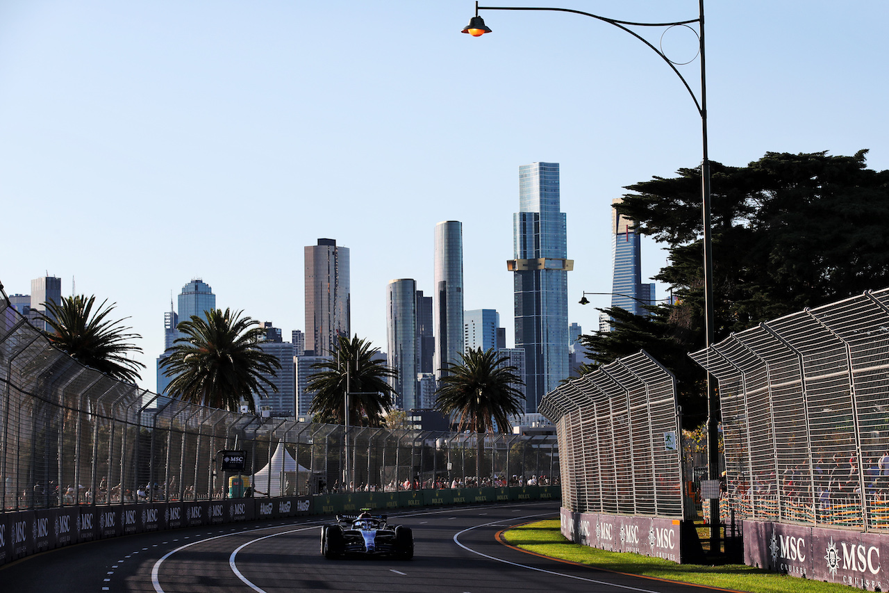 GP AUSTRALIA, Nicholas Latifi (CDN) Williams Racing FW44.
10.04.2022. Formula 1 World Championship, Rd 3, Australian Grand Prix, Albert Park, Melbourne, Australia, Gara Day.
 - www.xpbimages.com, EMail: requests@xpbimages.com © Copyright: Coates / XPB Images