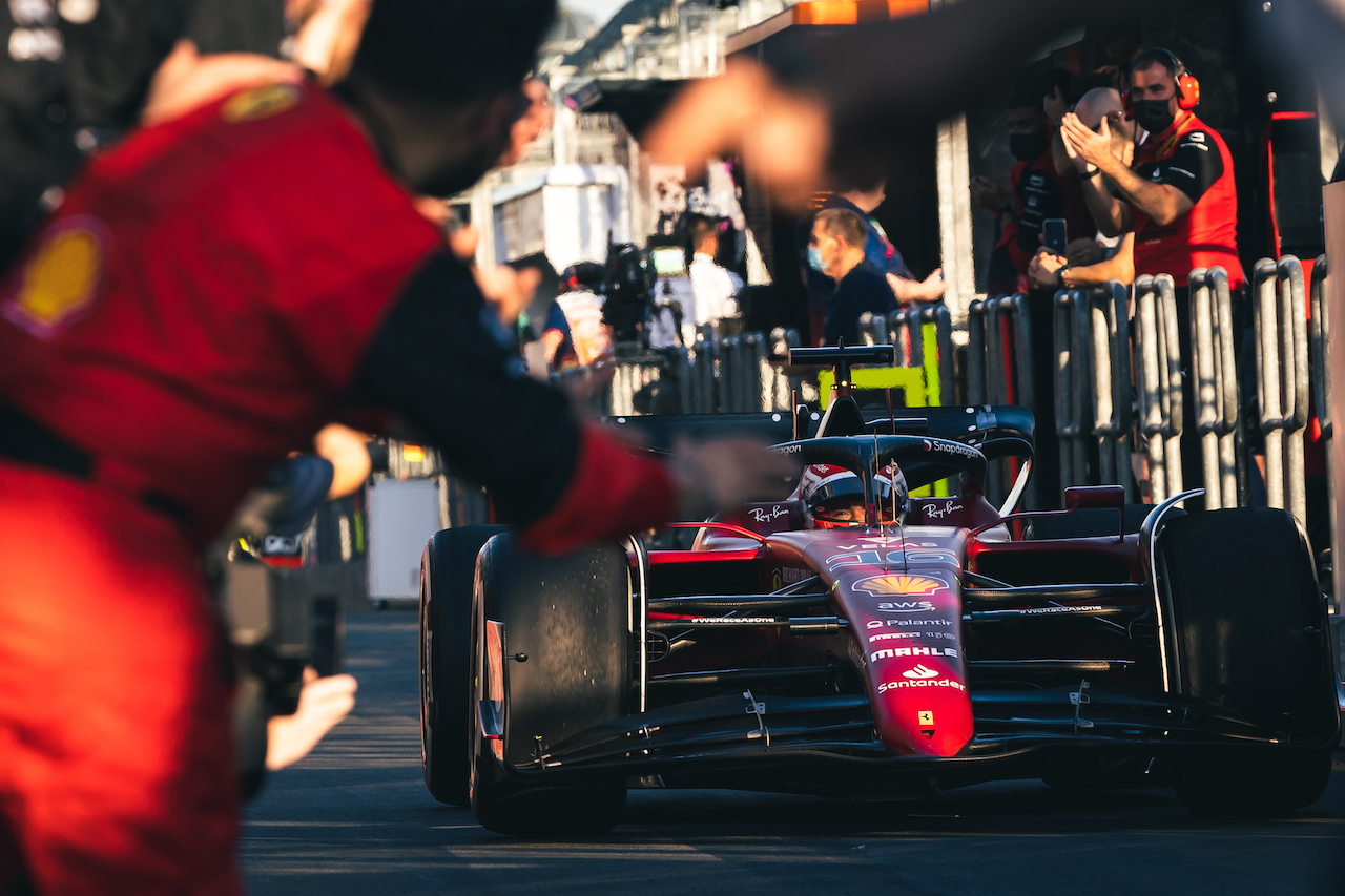 GP AUSTRALIA, Gara winner Charles Leclerc (MON) Ferrari F1-75 in parc ferme.
10.04.2022. Formula 1 World Championship, Rd 3, Australian Grand Prix, Albert Park, Melbourne, Australia, Gara Day.
- www.xpbimages.com, EMail: requests@xpbimages.com © Copyright: Bearne / XPB Images