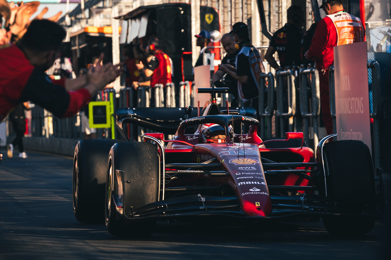 GP AUSTRALIA, Gara winner Charles Leclerc (MON) Ferrari F1-75 in parc ferme.
10.04.2022. Formula 1 World Championship, Rd 3, Australian Grand Prix, Albert Park, Melbourne, Australia, Gara Day.
- www.xpbimages.com, EMail: requests@xpbimages.com © Copyright: Bearne / XPB Images