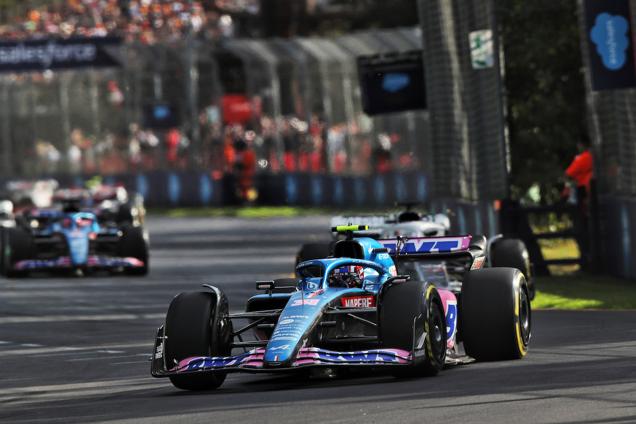 GP AUSTRALIA, Esteban Ocon (FRA) Alpine F1 Team A522.
10.04.2022. Formula 1 World Championship, Rd 3, Australian Grand Prix, Albert Park, Melbourne, Australia, Gara Day.
 - www.xpbimages.com, EMail: requests@xpbimages.com © Copyright: Coates / XPB Images
