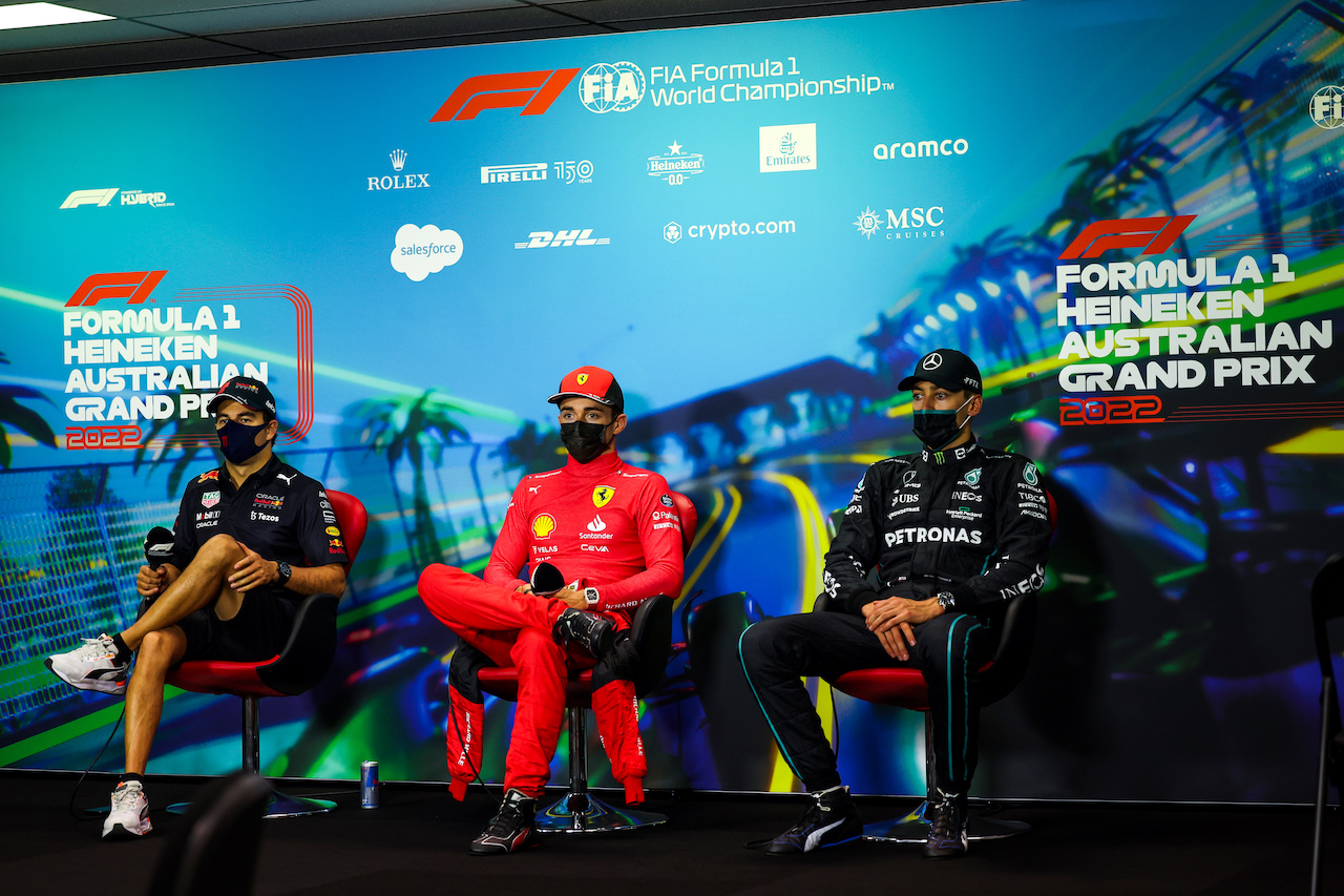 GP AUSTRALIA, (L to R): Sergio Perez (MEX) Red Bull Racing; Charles Leclerc (MON) Ferrari; e Sergio Perez (MEX) Red Bull Racing in the post race FIA Press Conference.
10.04.2022. Formula 1 World Championship, Rd 3, Australian Grand Prix, Albert Park, Melbourne, Australia, Gara Day.
- www.xpbimages.com, EMail: requests@xpbimages.com © Copyright: XPB Images