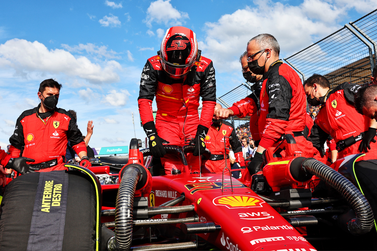 GP AUSTRALIA, Carlos Sainz Jr (ESP) Ferrari F1-75 on the grid.
10.04.2022. Formula 1 World Championship, Rd 3, Australian Grand Prix, Albert Park, Melbourne, Australia, Gara Day.
- www.xpbimages.com, EMail: requests@xpbimages.com © Copyright: Batchelor / XPB Images