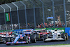 GP AUSTRALIA, Fernando Alonso (ESP) Alpine F1 Team A522 e Yuki Tsunoda (JPN) AlphaTauri AT03 at the partenza of the race.
10.04.2022. Formula 1 World Championship, Rd 3, Australian Grand Prix, Albert Park, Melbourne, Australia, Gara Day.
- www.xpbimages.com, EMail: requests@xpbimages.com © Copyright: Charniaux / XPB Images