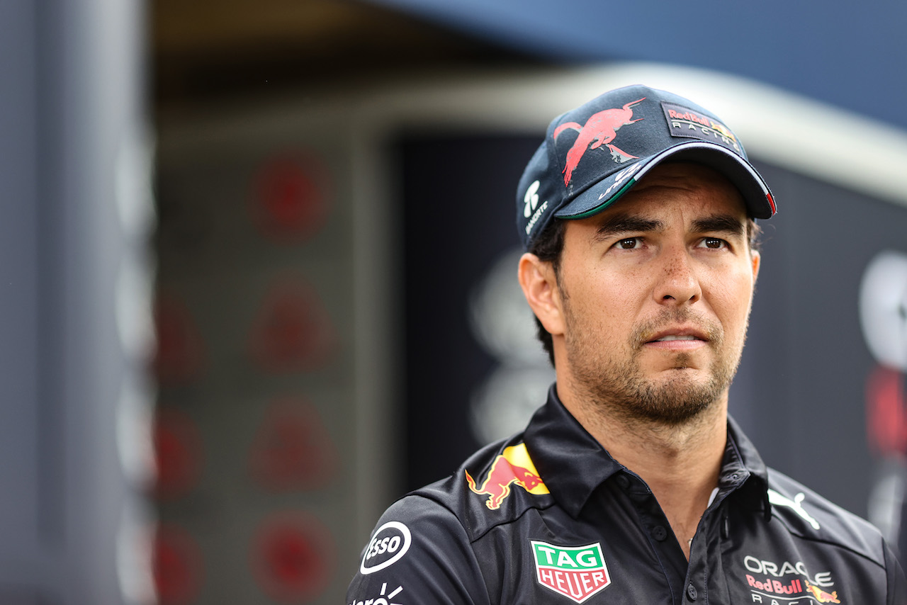 GP AUSTRALIA, Sergio Perez (MEX), Red Bull Racing 
07.04.2022. Formula 1 World Championship, Rd 3, Australian Grand Prix, Albert Park, Melbourne, Australia, Preparation Day.
- www.xpbimages.com, EMail: requests@xpbimages.com ¬© Copyright: Charniaux / XPB Images