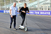 GP AUSTRALIA, (L to R): Stefano Domenicali (ITA) Formula One President e CEO with George Russell (GBR) Mercedes AMG F1.
06.04.2022. Formula 1 World Championship, Rd 3, Australian Grand Prix, Albert Park, Melbourne, Australia, Preparation Day.
- www.xpbimages.com, EMail: requests@xpbimages.com © Copyright: Batchelor / XPB Images