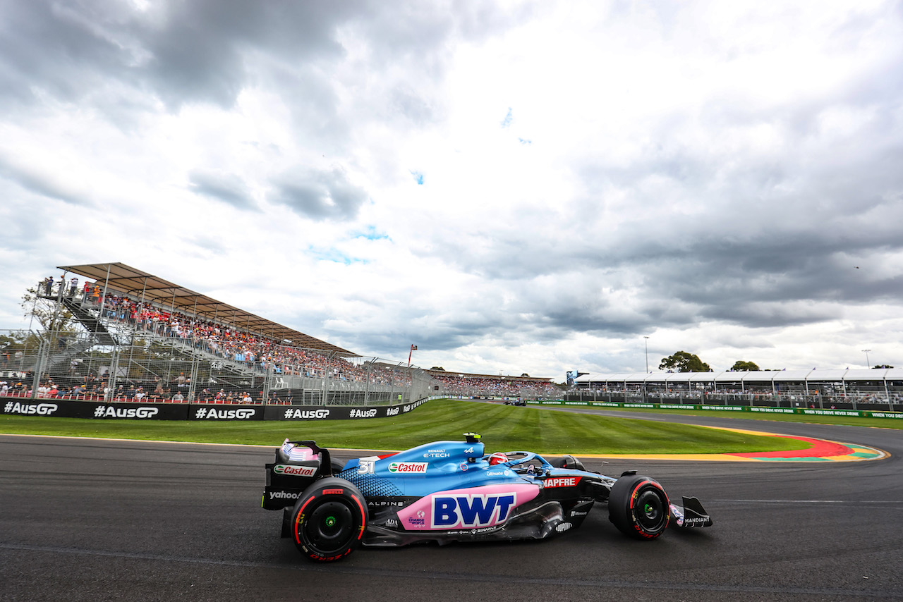 GP AUSTRALIA, Esteban Ocon (FRA), Alpine F1 Team 
09.04.2022. Formula 1 World Championship, Rd 3, Australian Grand Prix, Albert Park, Melbourne, Australia, Qualifiche Day.
- www.xpbimages.com, EMail: requests@xpbimages.com © Copyright: Charniaux / XPB Images