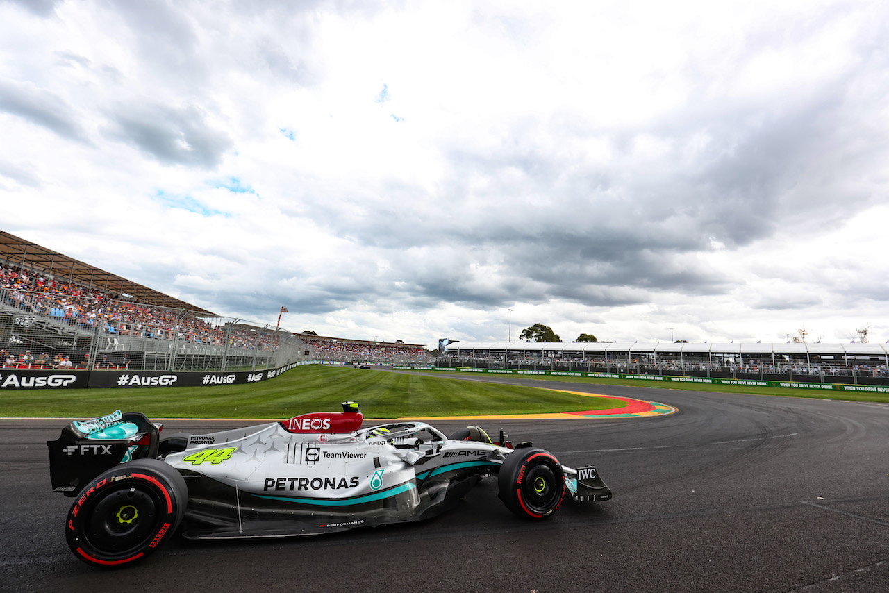 GP AUSTRALIA, Lewis Hamilton (GBR), Mercedes AMG F1  
09.04.2022. Formula 1 World Championship, Rd 3, Australian Grand Prix, Albert Park, Melbourne, Australia, Qualifiche Day.
- www.xpbimages.com, EMail: requests@xpbimages.com ¬© Copyright: Charniaux / XPB Images