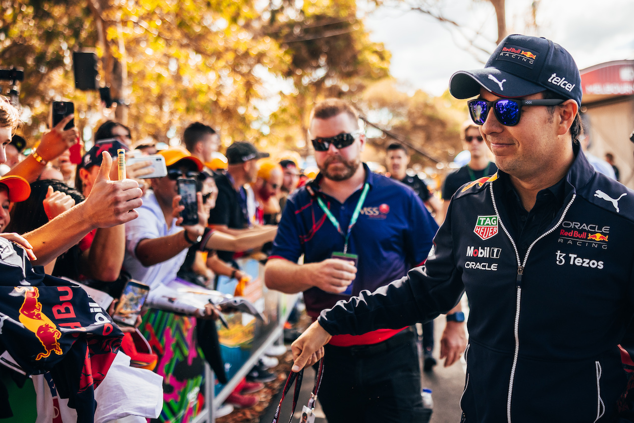GP AUSTRALIA, Sergio Perez (MEX) Red Bull Racing.
09.04.2022. Formula 1 World Championship, Rd 3, Australian Grand Prix, Albert Park, Melbourne, Australia, Qualifiche Day.
- www.xpbimages.com, EMail: requests@xpbimages.com © Copyright: Bearne / XPB Images