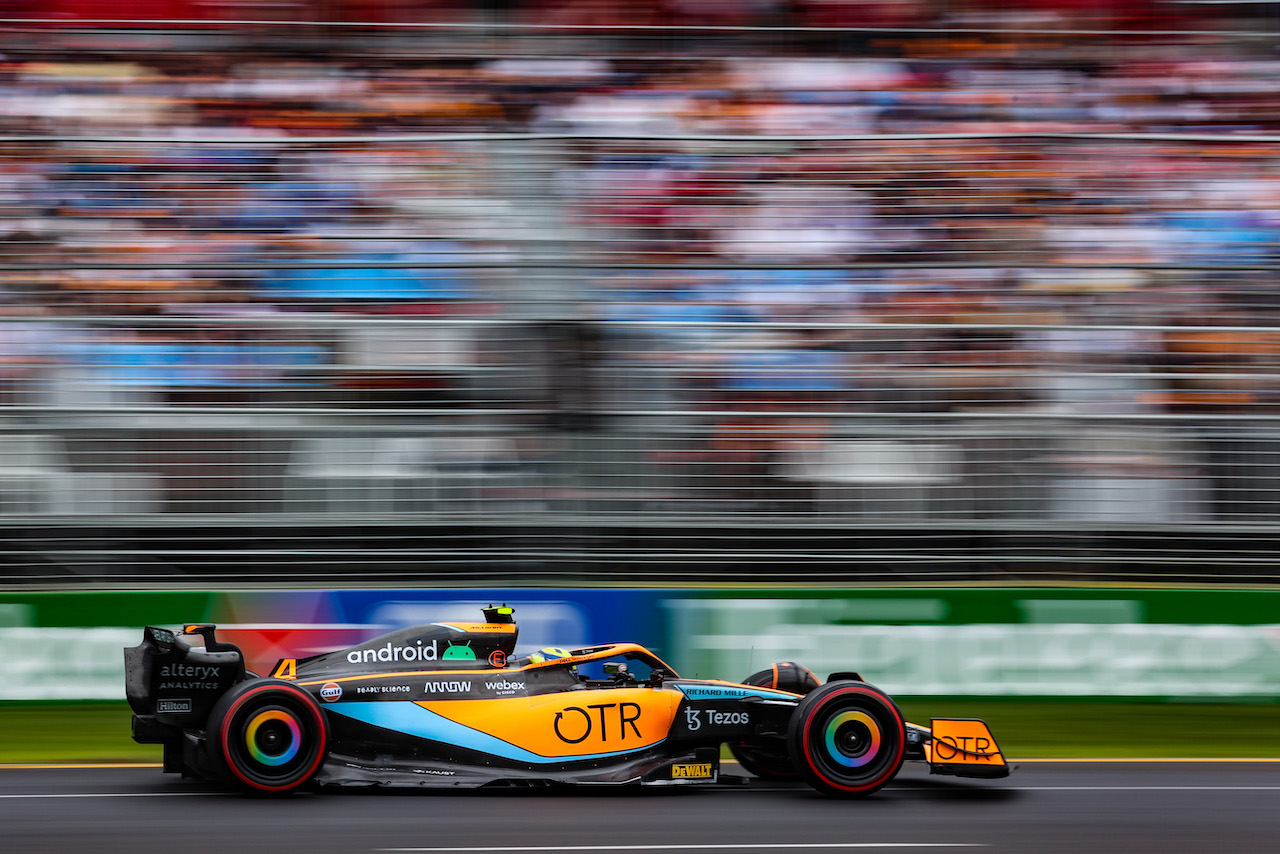 GP AUSTRALIA, Lando Norris (GBR), McLaren F1 Team 
09.04.2022. Formula 1 World Championship, Rd 3, Australian Grand Prix, Albert Park, Melbourne, Australia, Qualifiche Day.
- www.xpbimages.com, EMail: requests@xpbimages.com ¬© Copyright: Charniaux / XPB Images