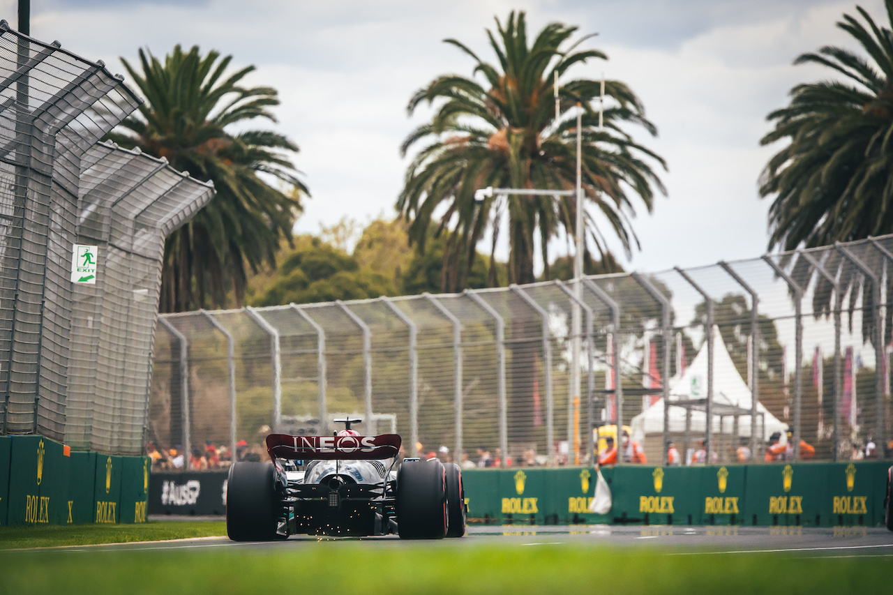 GP AUSTRALIA, Lewis Hamilton (GBR) Mercedes AMG F1 W13.
09.04.2022. Formula 1 World Championship, Rd 3, Australian Grand Prix, Albert Park, Melbourne, Australia, Qualifiche Day.
- www.xpbimages.com, EMail: requests@xpbimages.com © Copyright: Bearne / XPB Images