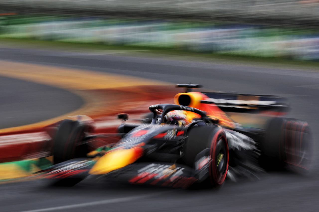 GP AUSTRALIA, Max Verstappen (NLD) Red Bull Racing RB18.
09.04.2022. Formula 1 World Championship, Rd 3, Australian Grand Prix, Albert Park, Melbourne, Australia, Qualifiche Day.
- www.xpbimages.com, EMail: requests@xpbimages.com © Copyright: Bearne / XPB Images