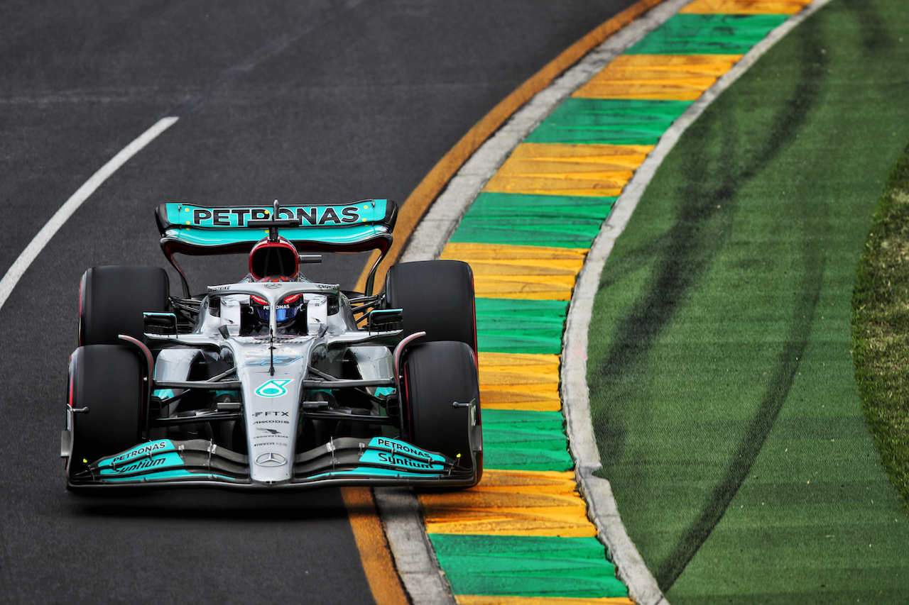 GP AUSTRALIA, George Russell (GBR) Mercedes AMG F1 W13.
09.04.2022. Formula 1 World Championship, Rd 3, Australian Grand Prix, Albert Park, Melbourne, Australia, Qualifiche Day.
 - www.xpbimages.com, EMail: requests@xpbimages.com © Copyright: Coates / XPB Images