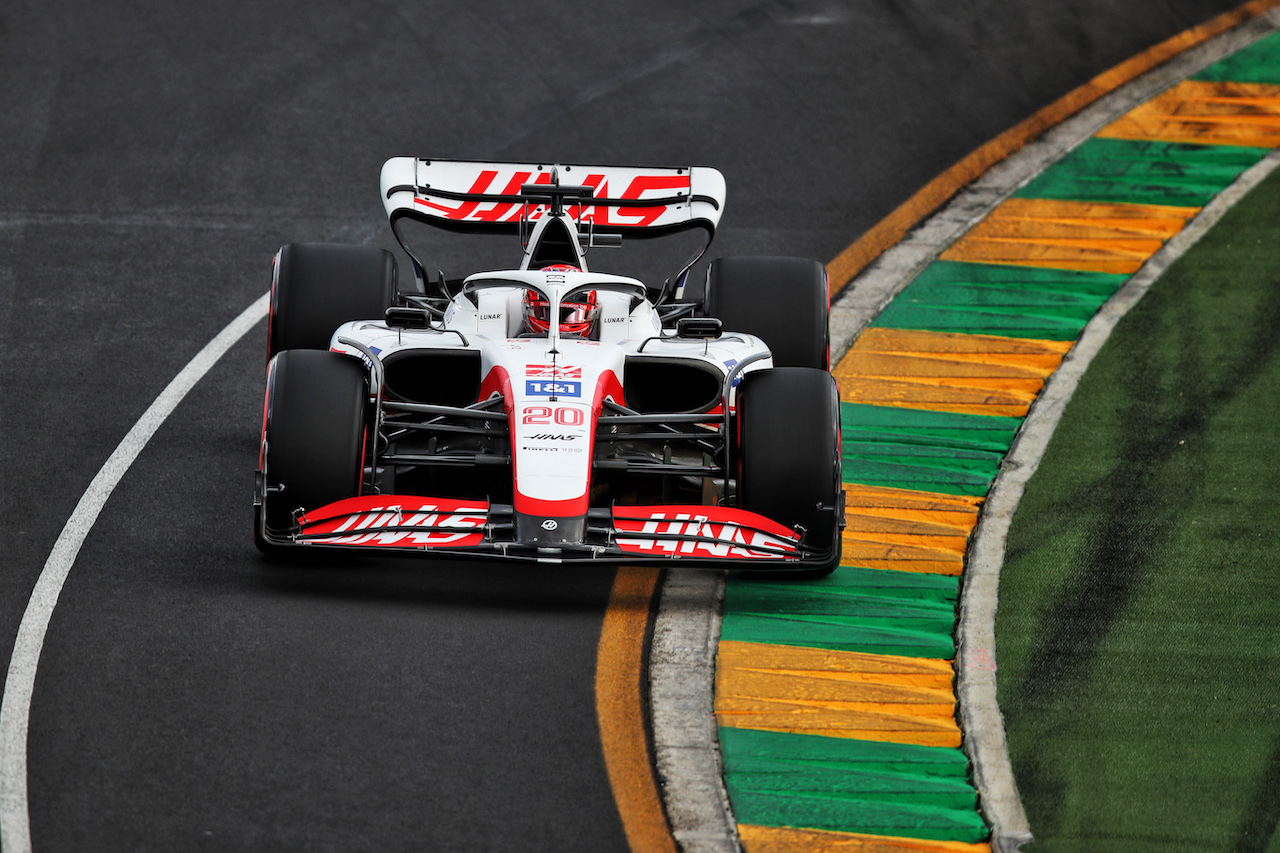 GP AUSTRALIA, Kevin Magnussen (DEN) Haas VF-22.
09.04.2022. Formula 1 World Championship, Rd 3, Australian Grand Prix, Albert Park, Melbourne, Australia, Qualifiche Day.
 - www.xpbimages.com, EMail: requests@xpbimages.com © Copyright: Coates / XPB Images