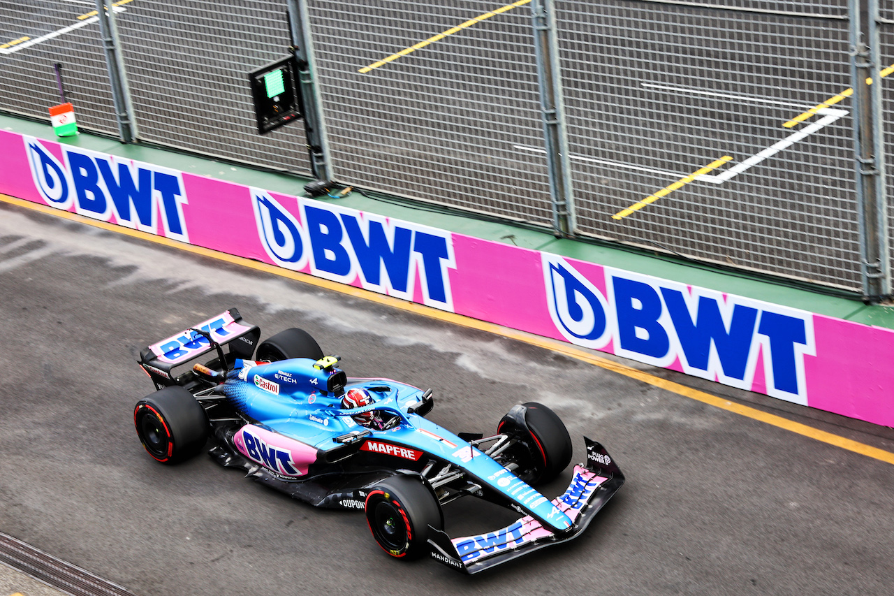 GP AUSTRALIA, Esteban Ocon (FRA) Alpine F1 Team A522.
09.04.2022. Formula 1 World Championship, Rd 3, Australian Grand Prix, Albert Park, Melbourne, Australia, Qualifiche Day.
- www.xpbimages.com, EMail: requests@xpbimages.com © Copyright: Batchelor / XPB Images