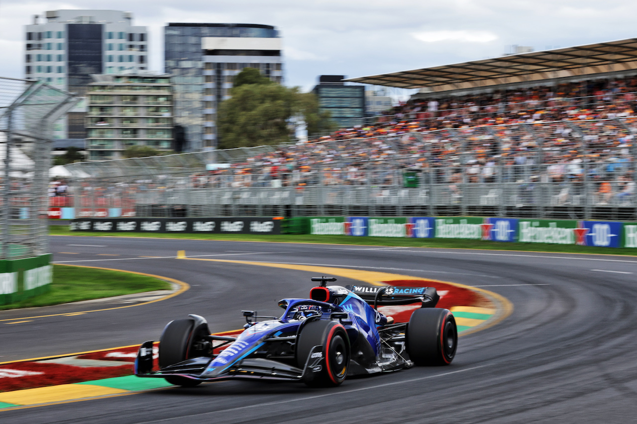 GP AUSTRALIA, Alexander Albon (THA) Williams Racing FW44.
09.04.2022. Formula 1 World Championship, Rd 3, Australian Grand Prix, Albert Park, Melbourne, Australia, Qualifiche Day.
- www.xpbimages.com, EMail: requests@xpbimages.com © Copyright: Bearne / XPB Images