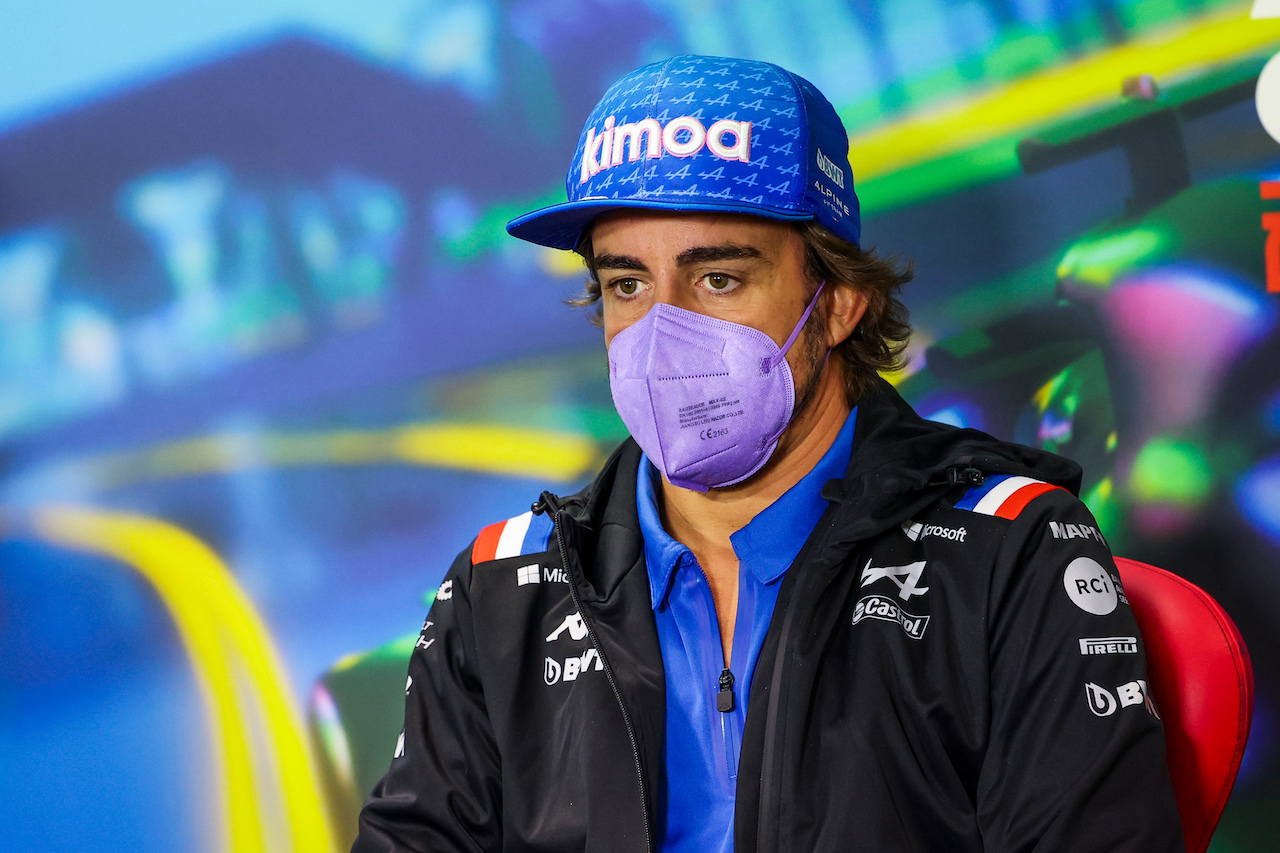 GP AUSTRALIA, Fernando Alonso (ESP) Alpine F1 Team in the FIA Press Conference.
08.04.2022. Formula 1 World Championship, Rd 3, Australian Grand Prix, Albert Park, Melbourne, Australia, Practice Day.
- www.xpbimages.com, EMail: requests@xpbimages.com © Copyright: XPB Images