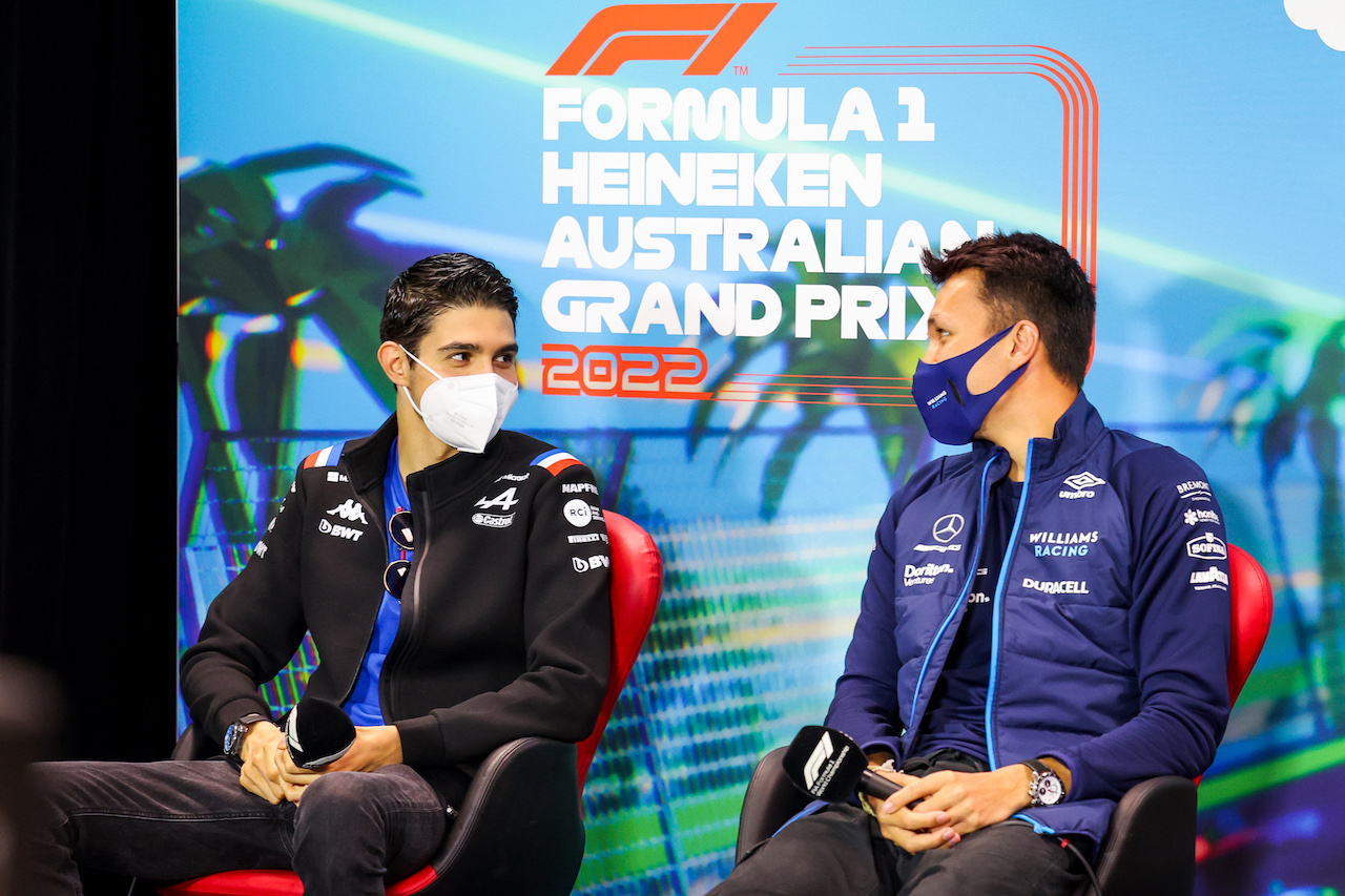 GP AUSTRALIA, (L to R): Esteban Ocon (FRA) Alpine F1 Team e Alexander Albon (THA) Williams Racing in the FIA Press Conference.
08.04.2022. Formula 1 World Championship, Rd 3, Australian Grand Prix, Albert Park, Melbourne, Australia, Practice Day.
- www.xpbimages.com, EMail: requests@xpbimages.com © Copyright: XPB Images