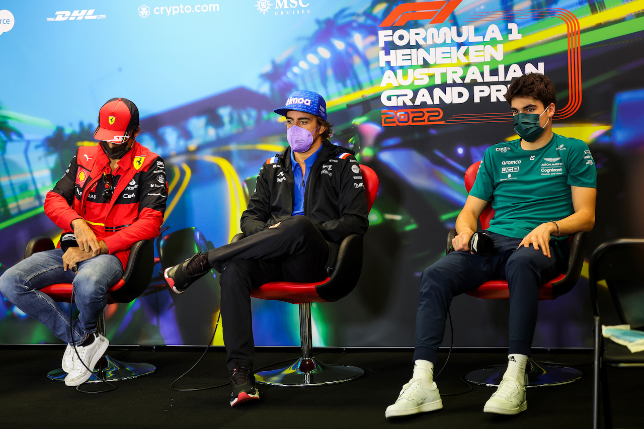 GP AUSTRALIA, (L to R): Carlos Sainz Jr (ESP) Ferrari; Fernando Alonso (ESP) Alpine F1 Team; e Lance Stroll (CDN) Aston Martin F1 Team, in the FIA Press Conference.
08.04.2022. Formula 1 World Championship, Rd 3, Australian Grand Prix, Albert Park, Melbourne, Australia, Practice Day.
- www.xpbimages.com, EMail: requests@xpbimages.com © Copyright: XPB Images
