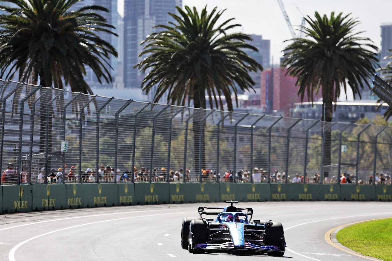 GP AUSTRALIA, Fernando Alonso (ESP) Alpine F1 Team A522.
08.04.2022. Formula 1 World Championship, Rd 3, Australian Grand Prix, Albert Park, Melbourne, Australia, Practice Day.
- www.xpbimages.com, EMail: requests@xpbimages.com © Copyright: Bearne / XPB Images