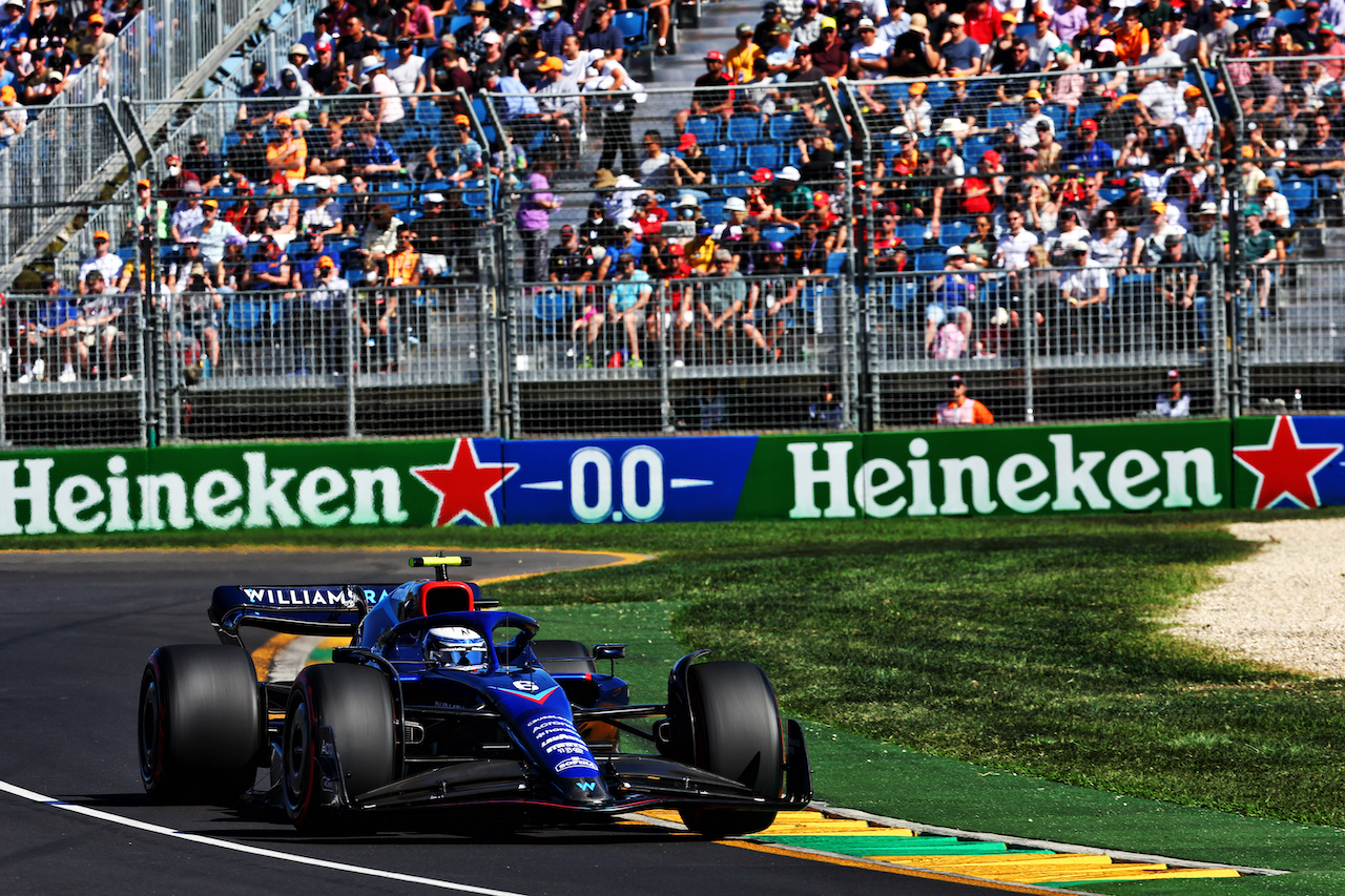 GP AUSTRALIA, Nicholas Latifi (CDN) Williams Racing FW44.
08.04.2022. Formula 1 World Championship, Rd 3, Australian Grand Prix, Albert Park, Melbourne, Australia, Practice Day.
- www.xpbimages.com, EMail: requests@xpbimages.com © Copyright: Batchelor / XPB Images