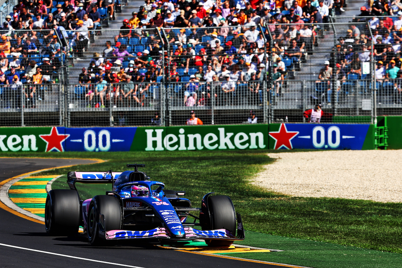 GP AUSTRALIA, Fernando Alonso (ESP) Alpine F1 Team A522.
08.04.2022. Formula 1 World Championship, Rd 3, Australian Grand Prix, Albert Park, Melbourne, Australia, Practice Day.
- www.xpbimages.com, EMail: requests@xpbimages.com © Copyright: Batchelor / XPB Images